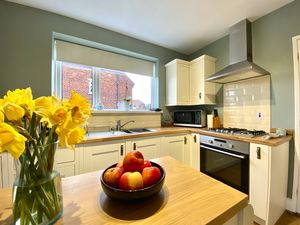 Kitchen- click for photo gallery